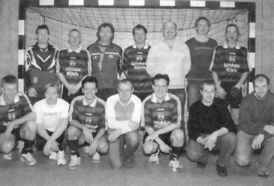 Die Spieler unserer AH zusammen mit dem Turniersieger SG Locherhof / Mariazell