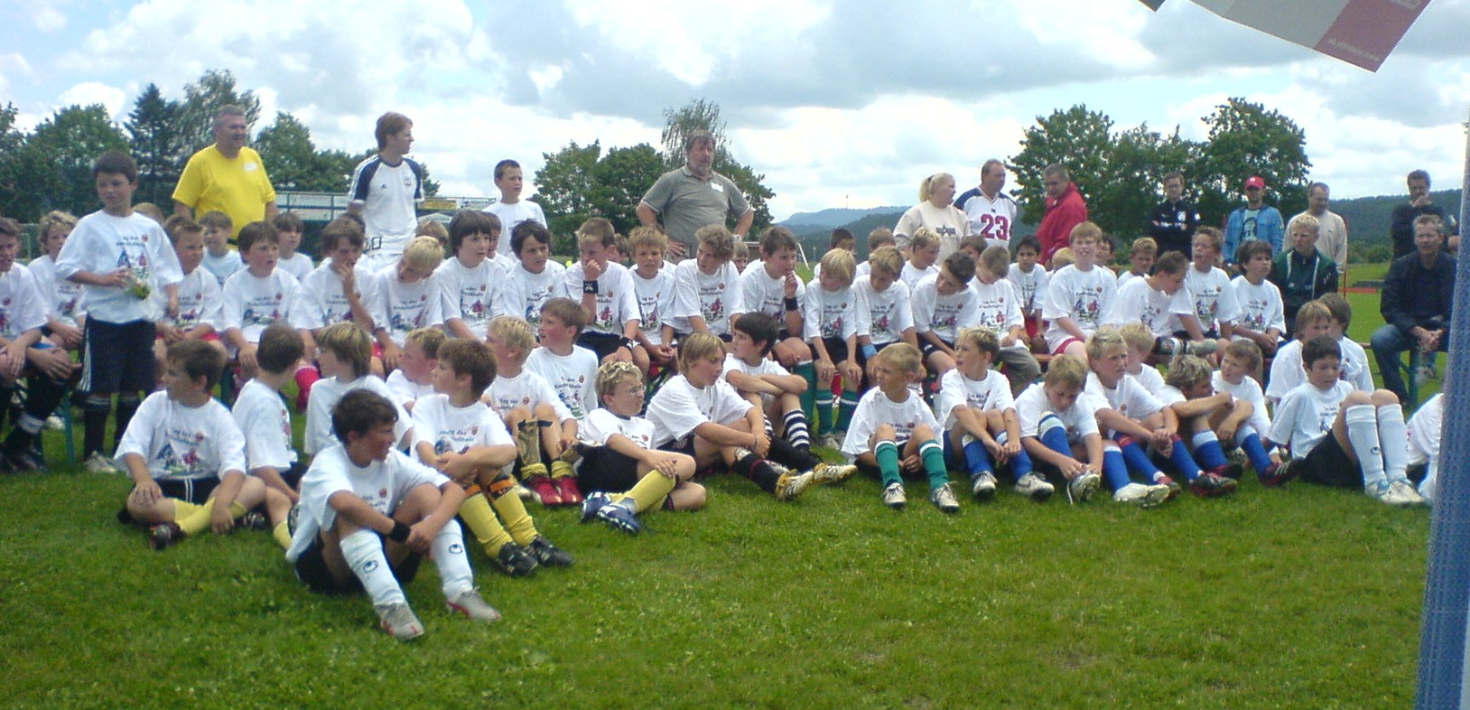 Die Teilnehmer beim Tag des Kinderfußballs
