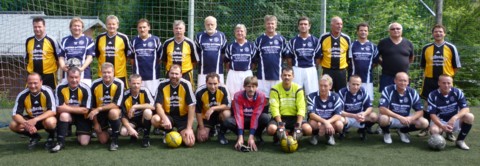 �45 Kickers gegen die Nullachter