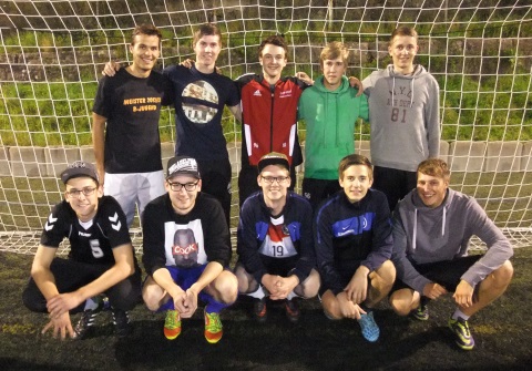 Neuer Dorfmeister im Elfmeterschieen ist die A-Jugend der SGM Lauterbach / Hardt durch einen 5:3 Finalsieg gegen Bruggers Stble