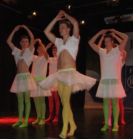 Jugendabend 2015 - Die B-Jugend tanzt Schwanensee