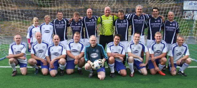 Sportplatzeinweihung - Promispiel