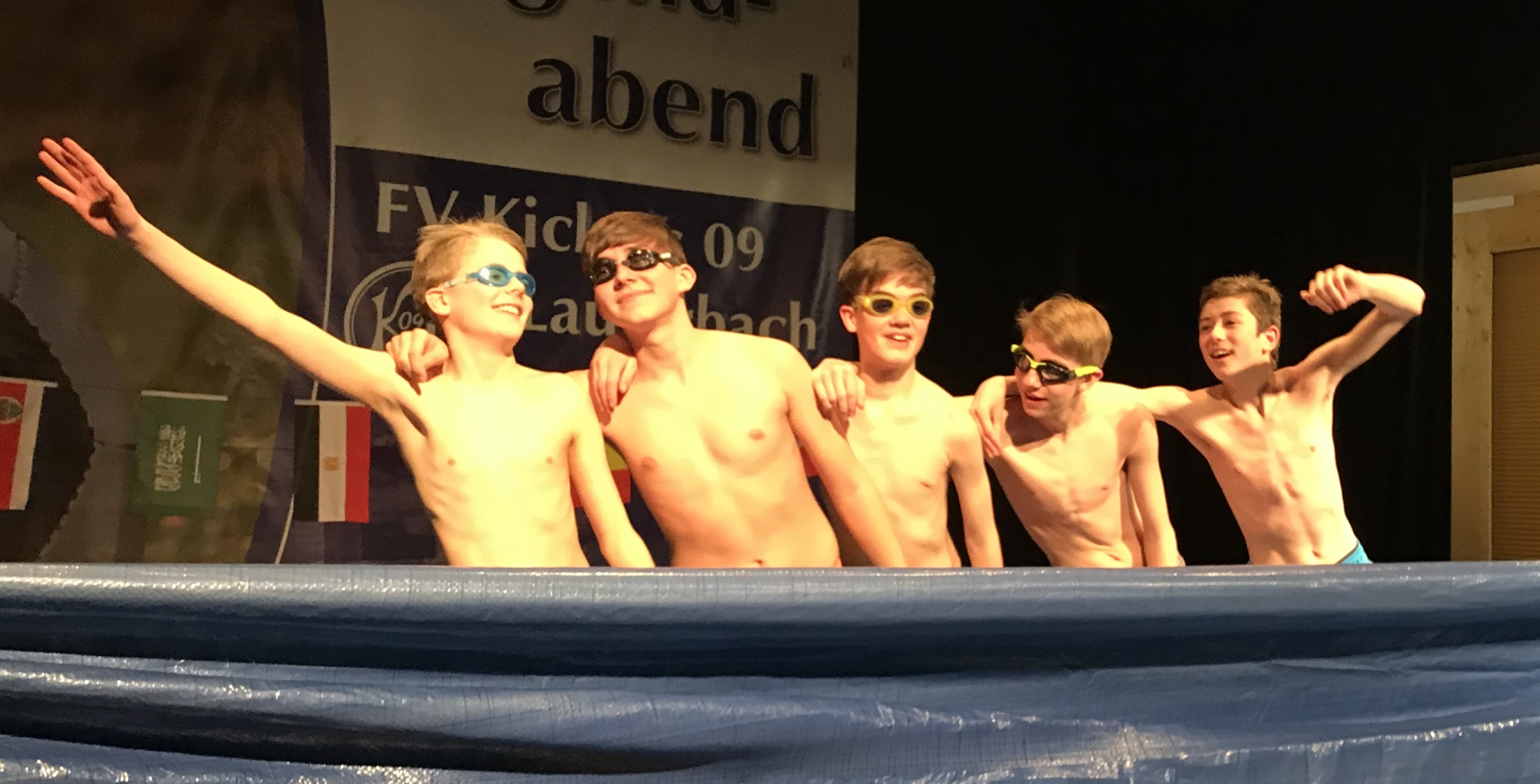 C-Jugend beim Jugendabend 2018 - Baywatch