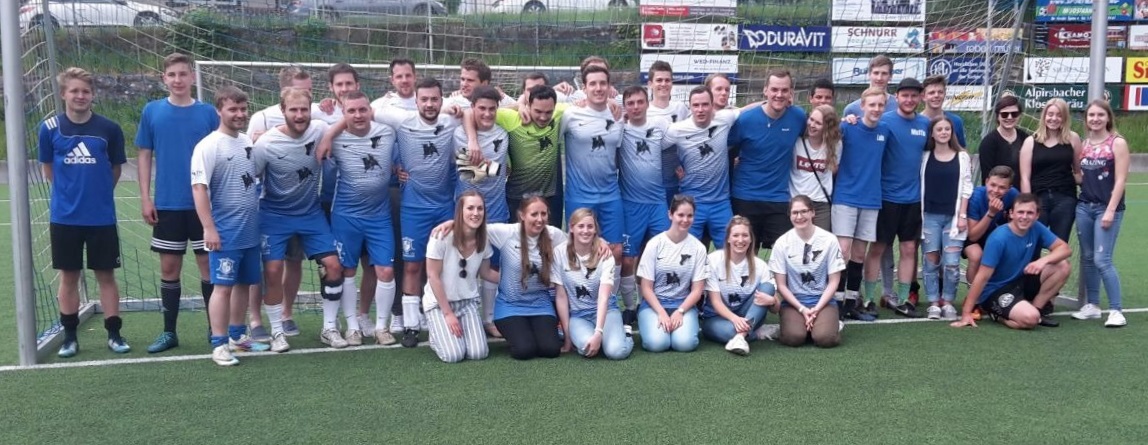 Dorfmeisterschaft 2018 - die Finalisten TSG Hoffnungslos und Jufo Lauterbach