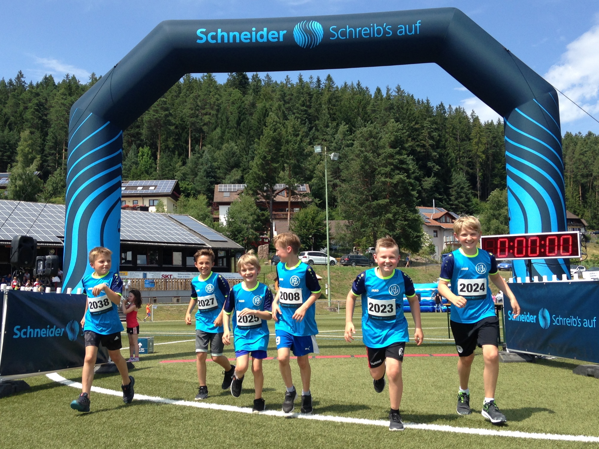 Kickers-Jugend beim Schneider Run