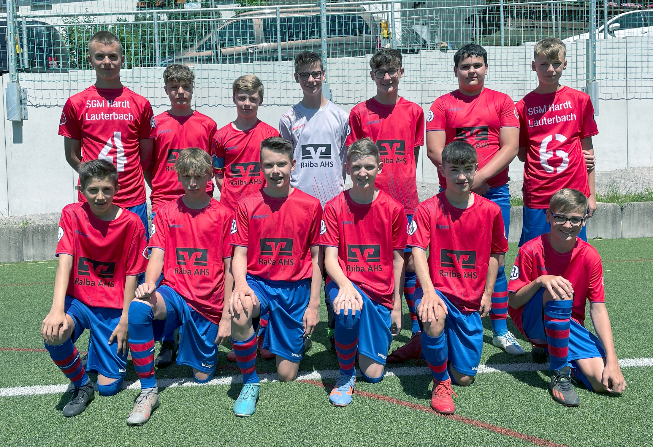 C-Jugend in ihren neuen Trikots
