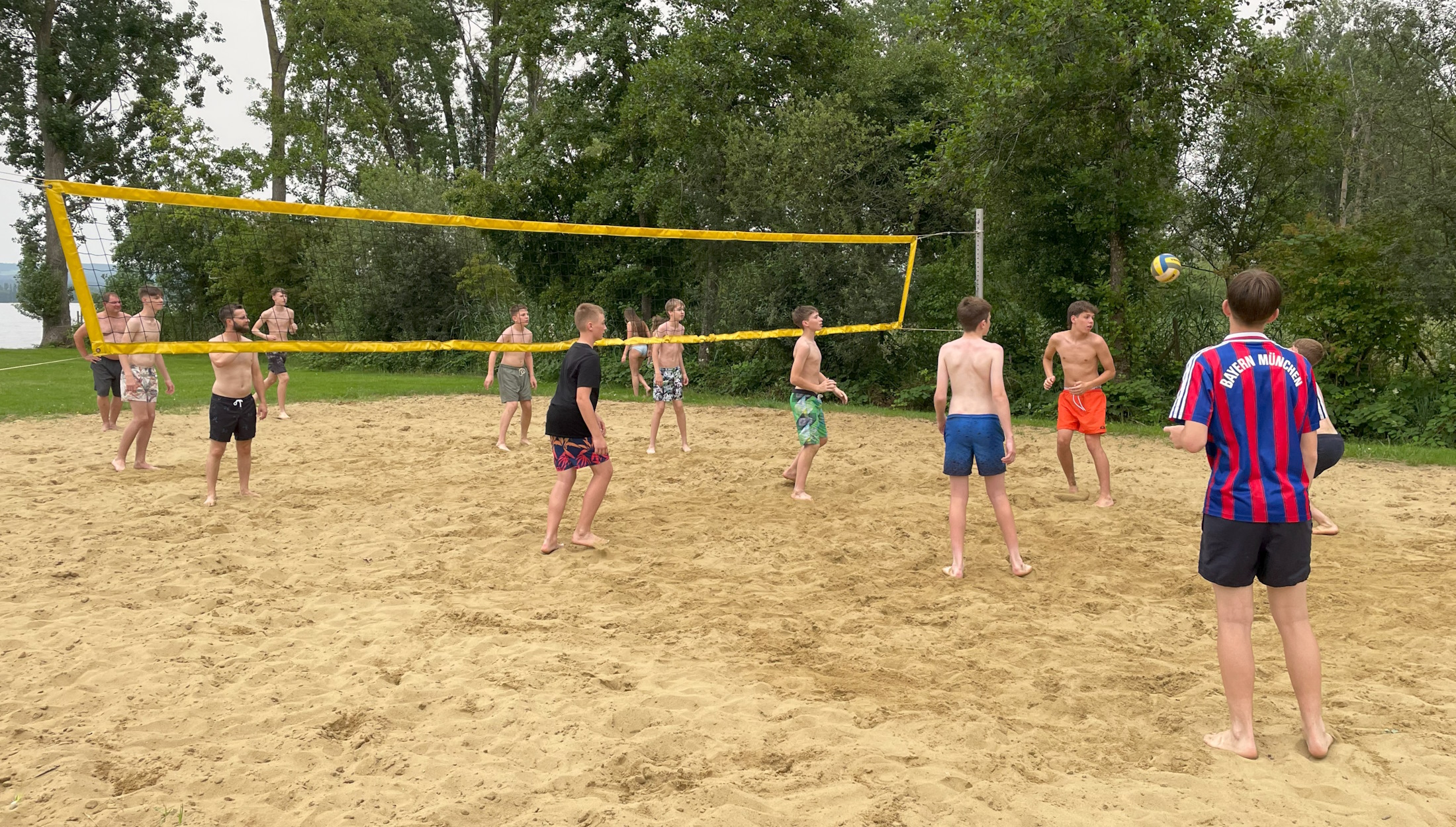 Rundenabschluss der C-Jugend im Strandbad Iznang