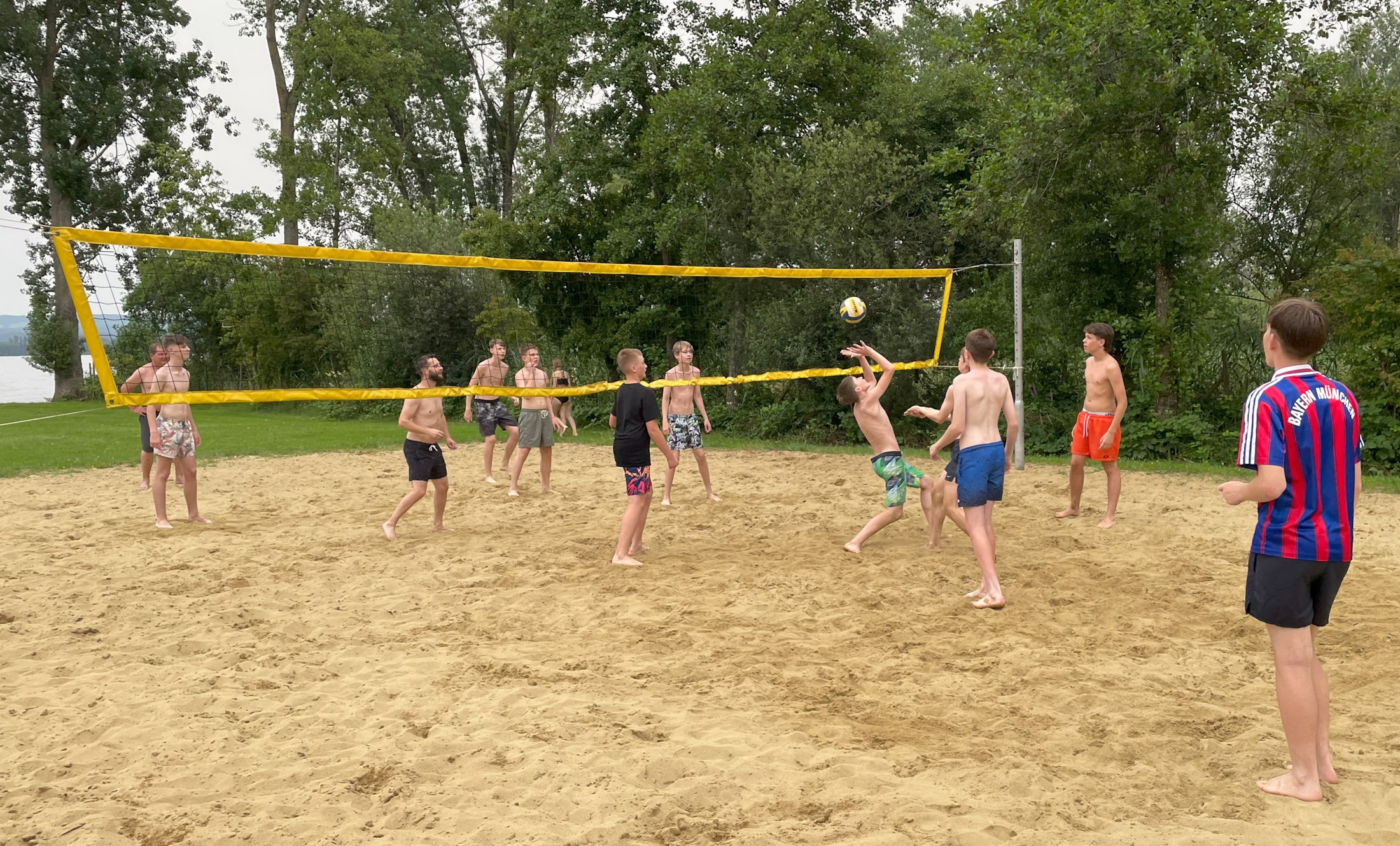 Rundenabschluss der C-Jugend im Strandbad Iznang