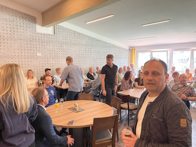 Sportheimeinweihung - Sektempfang