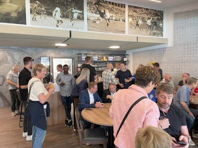 Sportheimeinweihung - Sektempfang