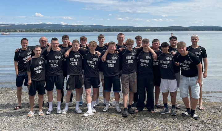 Rundenabschluss der B-Jugend ins Strandbad Iznang