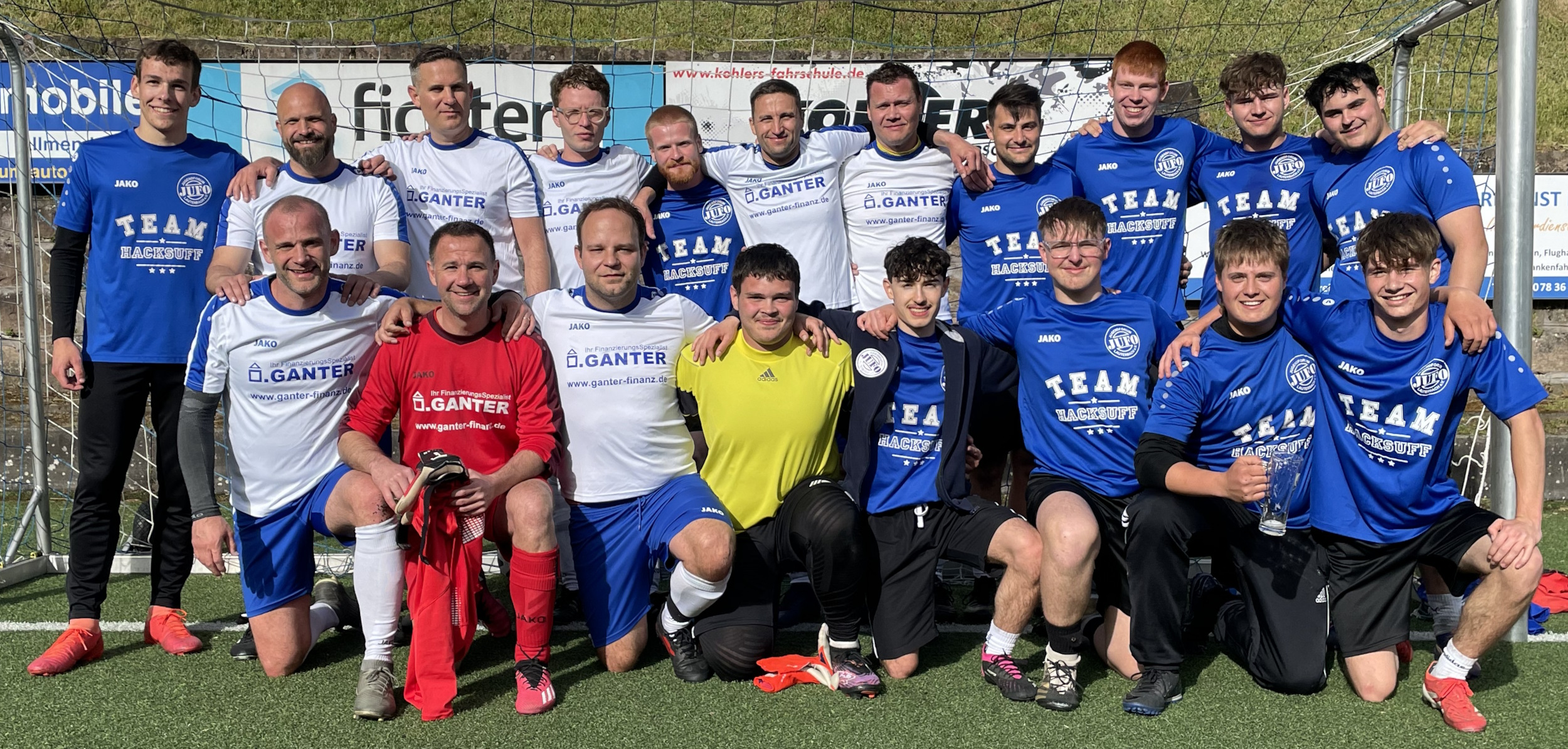 Dorfmeisterschaft 2026 - die Finalisten Clufo Junited und die Super Hardter Bajase